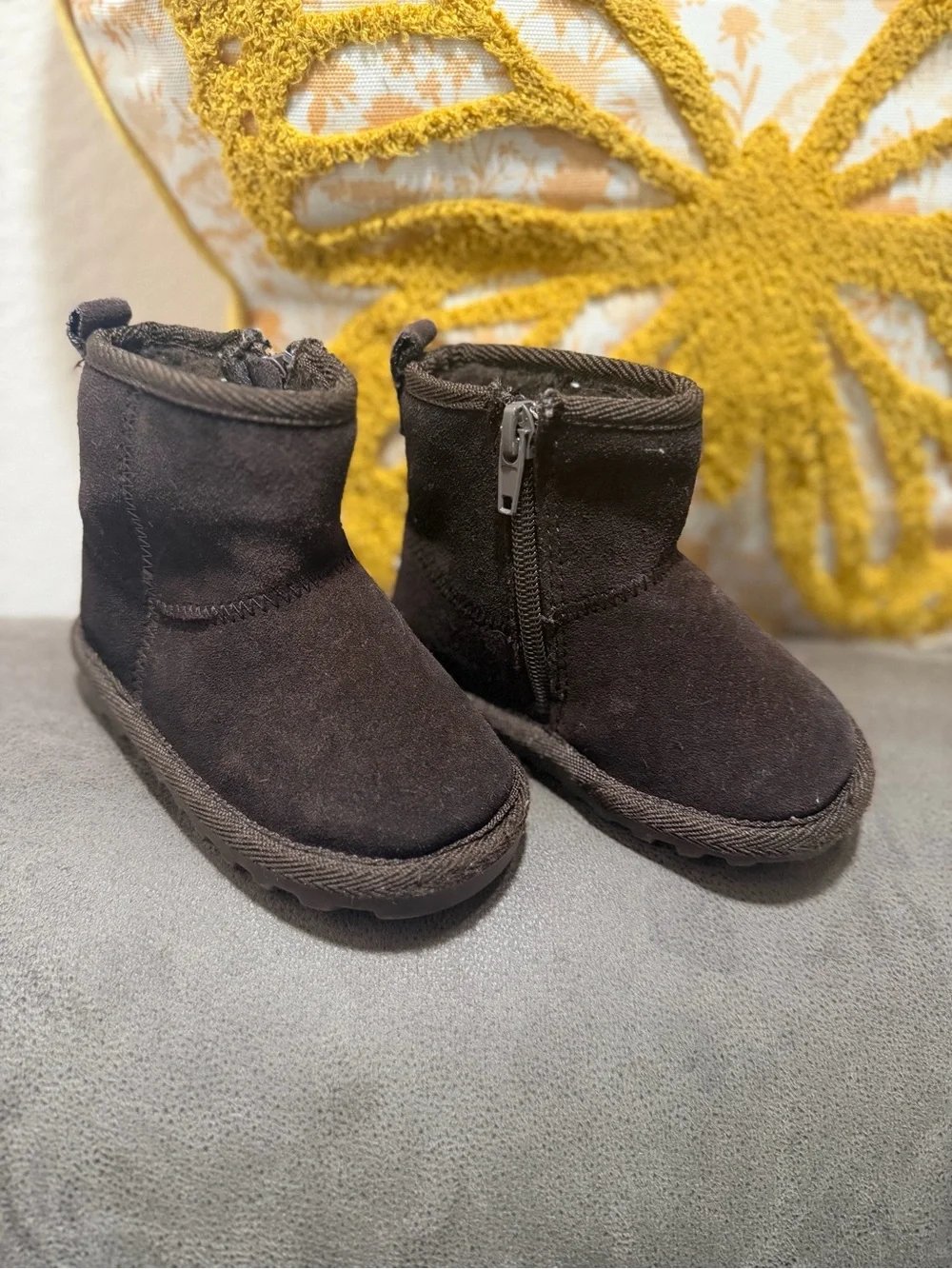 Kids Black Zip Suede Winter Boots